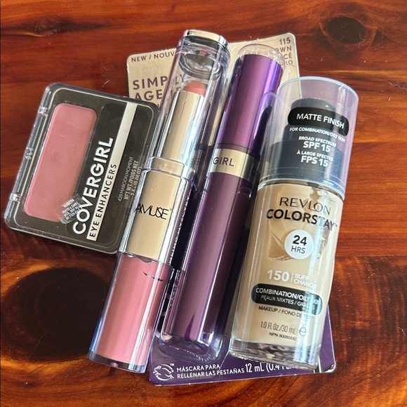 COVERGIRL,Revlon, Amuse makeup set - Picture 1 of 5